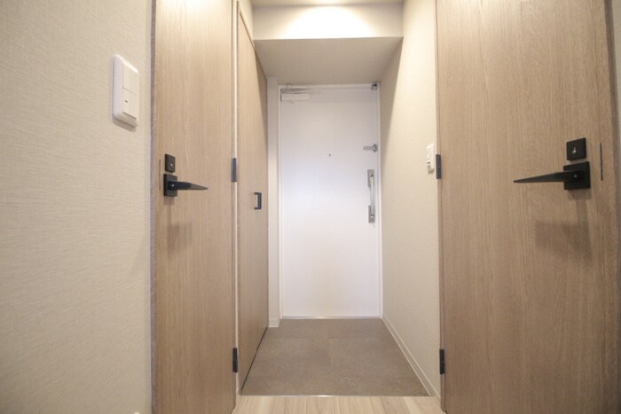 物件内観写真14　(玄関)