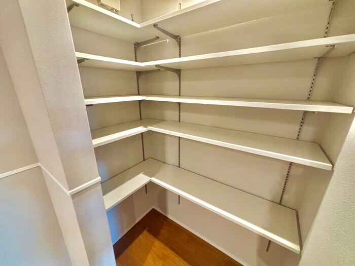 物件内観写真8　(収納)