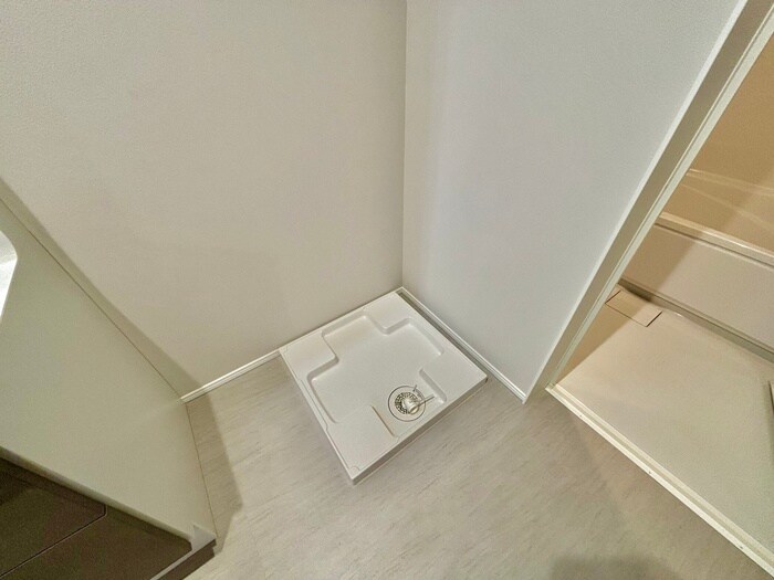 物件内観写真15　(洗濯機置場)