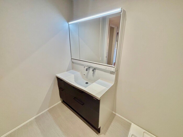 物件内観写真15　(洗面)