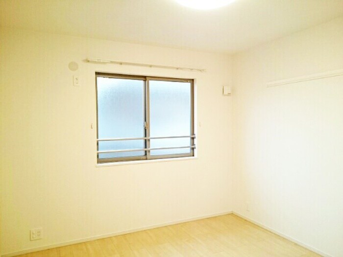 物件内観写真13　(居室)