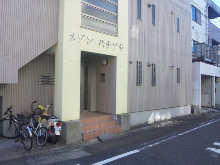 物件外観写真4　(エントランス部分)