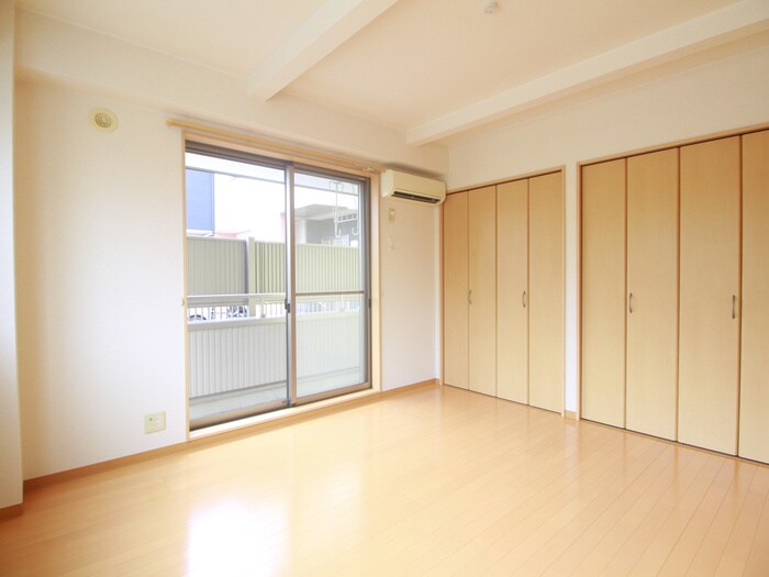 物件内観写真13　(居室)