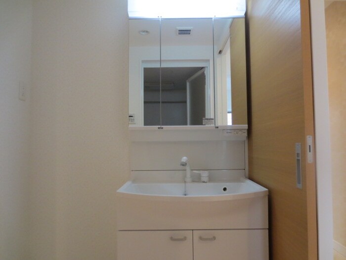 物件内観写真11　(洗面)