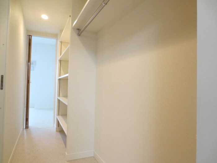 物件内観写真15　(収納)