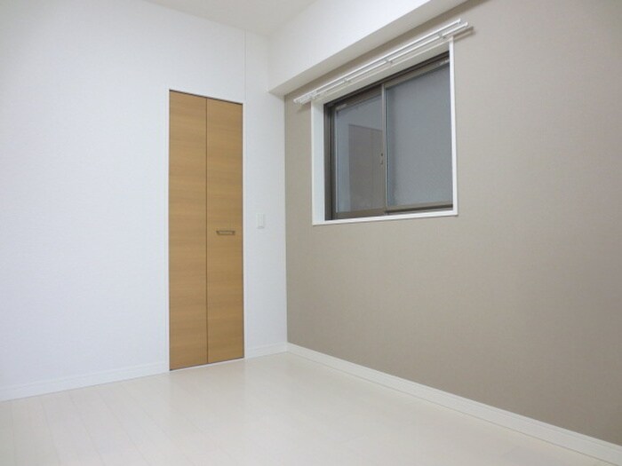物件内観写真16　(居室)