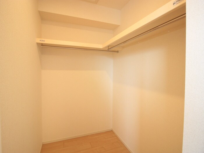 物件内観写真15　(収納)