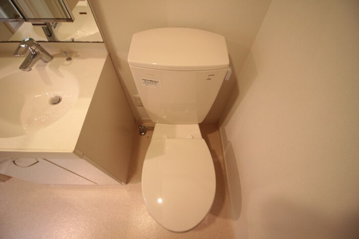物件内観写真13　(トイレ)