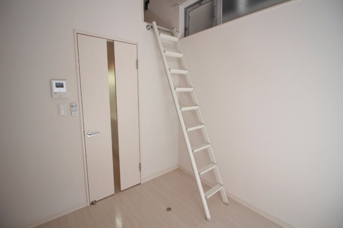 物件内観写真19　(居室)