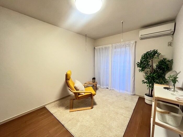 物件内観写真7　(居室)