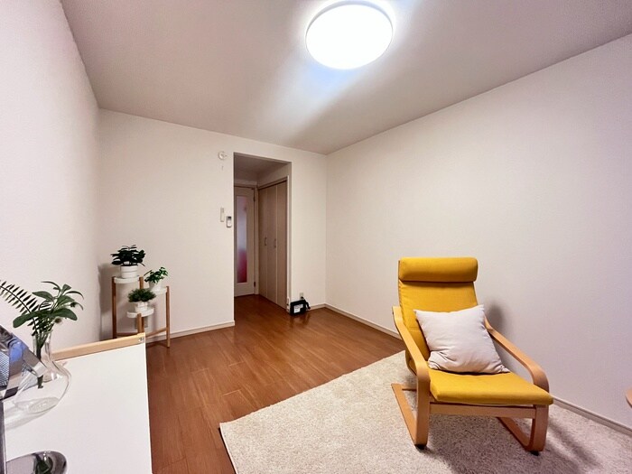 物件内観写真8　(居室)