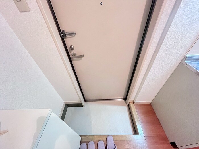 物件内観写真14　(玄関)