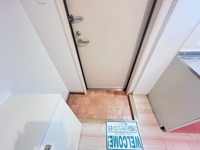 物件内観写真15　(玄関)