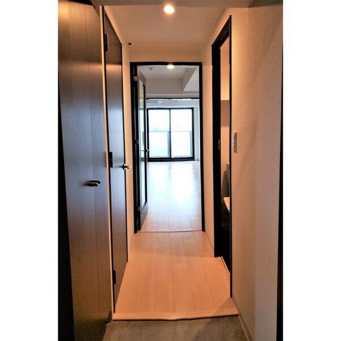 物件内観写真14　(玄関)