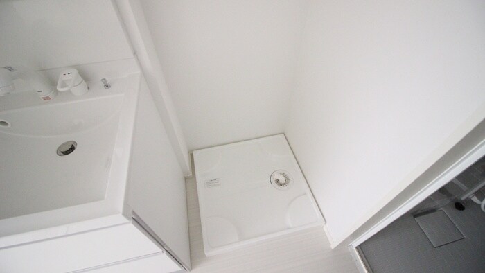 物件内観写真10　(洗濯機置場)