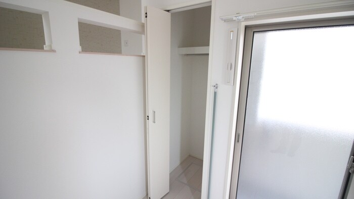物件内観写真13　(収納)
