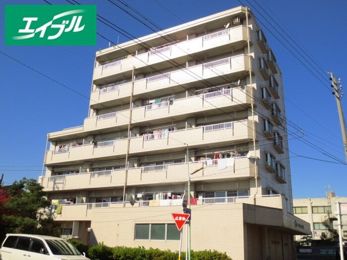 マンション鬼頭の外観写真