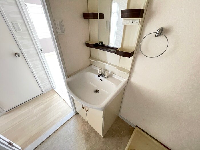 マンション鬼頭の洗面