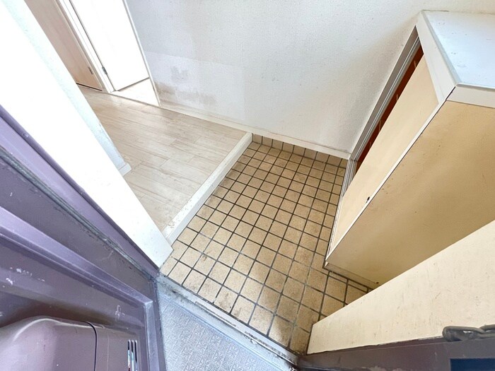 物件内観写真19　(玄関)