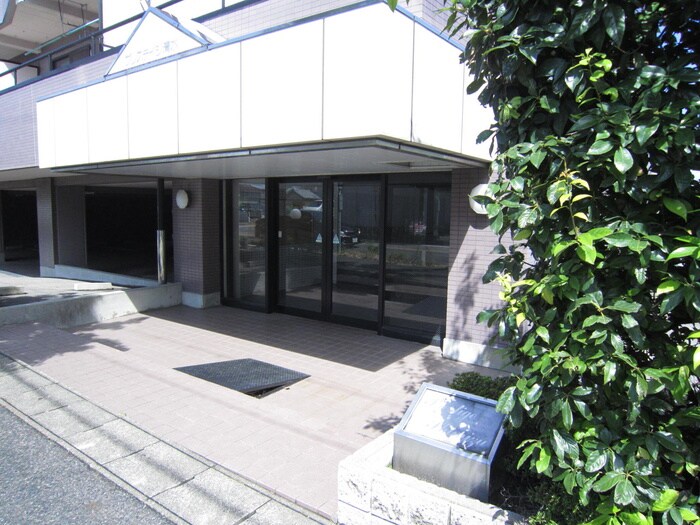 プレステイジ清水のエントランス部分