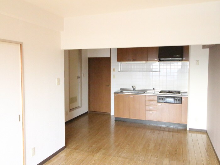 プレステイジ清水の居室