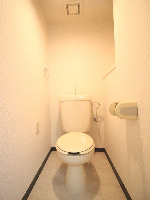 物件内観写真12　(トイレ)