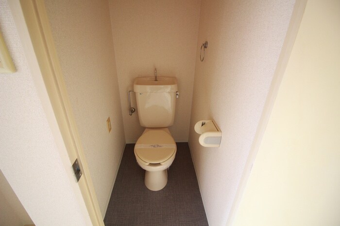 物件内観写真14　(トイレ)