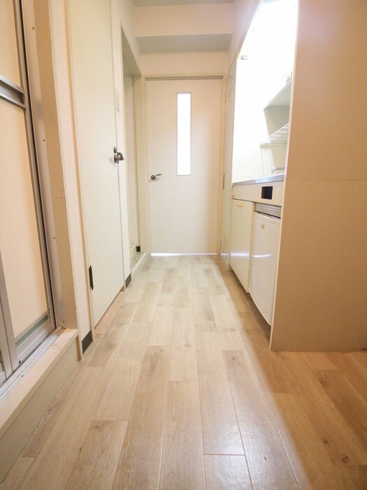 物件内観写真20　(廊下)
