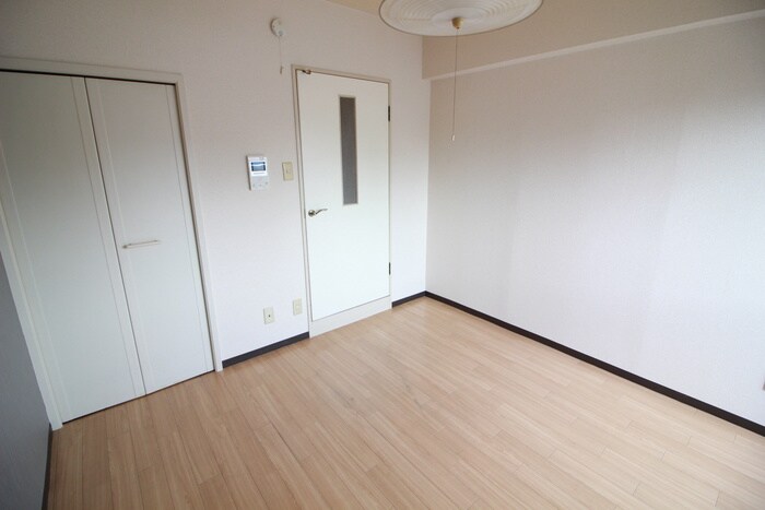 物件内観写真21　(居室)