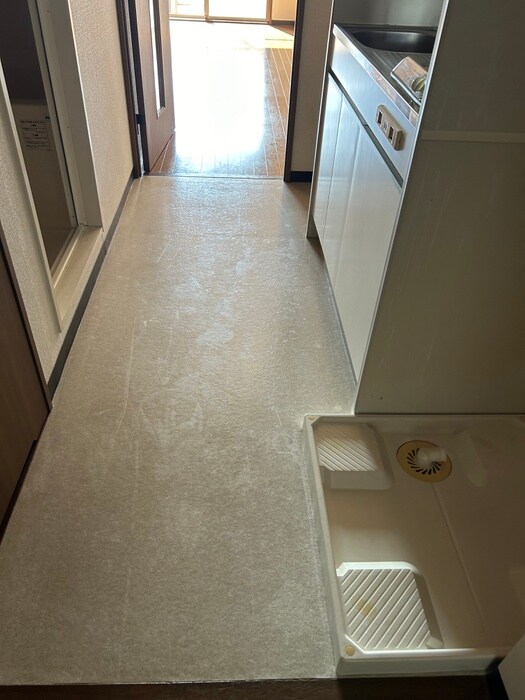 物件内観写真9　(廊下)