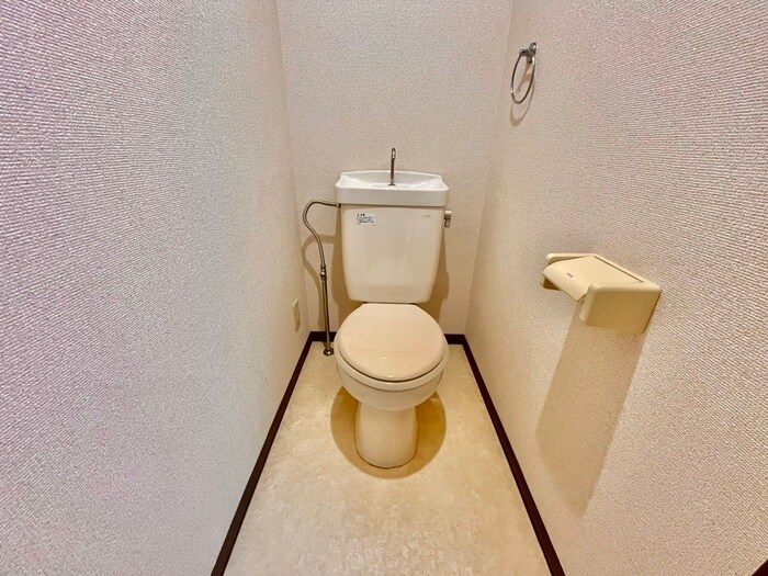 物件内観写真11　(トイレ)