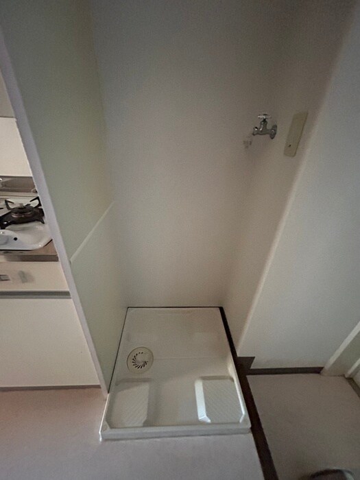 物件内観写真19　(洗濯機置場)