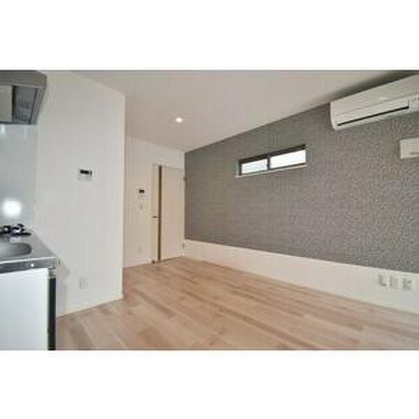 物件内観写真4　(居室)