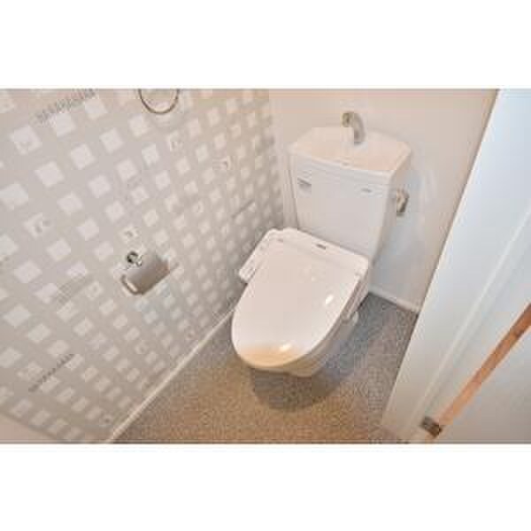 物件内観写真5　(トイレ)