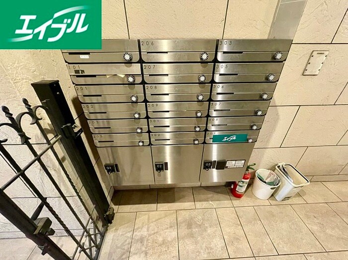 物件外観写真6　(建物設備)