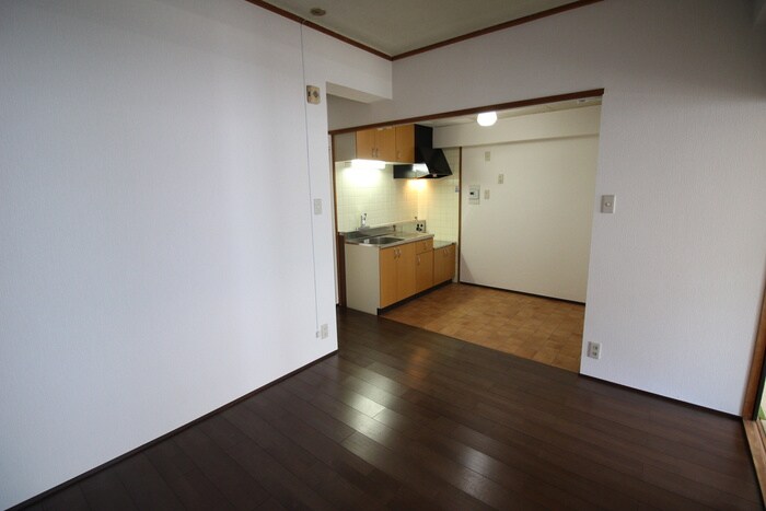 物件内観写真5　(居室)