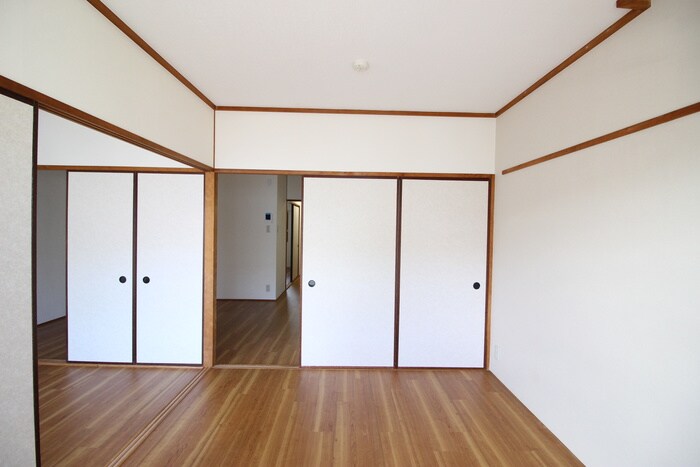 物件内観写真5　(居室)