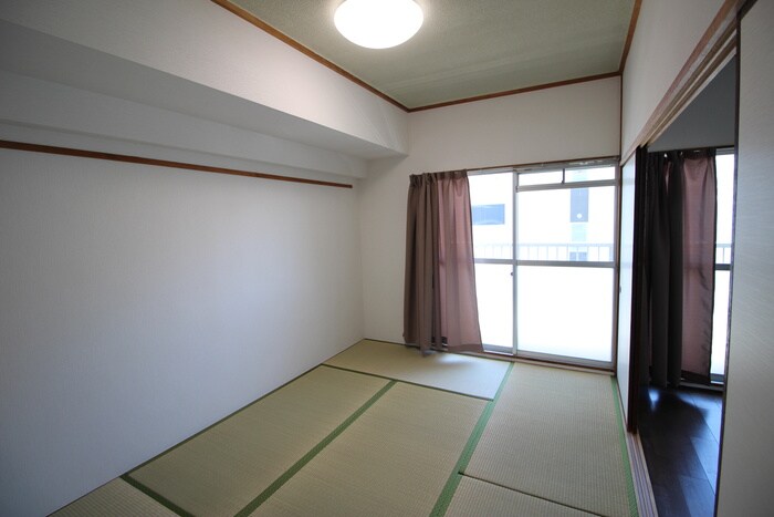 物件内観写真6　(居室)