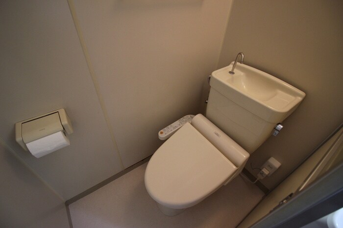 物件内観写真12　(トイレ)