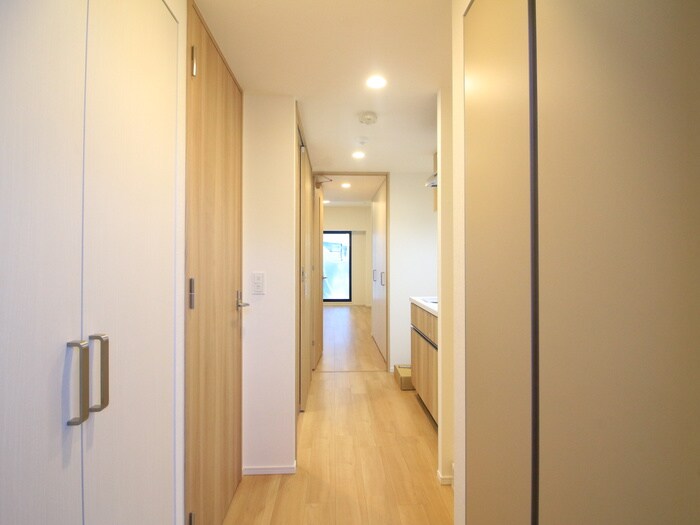 物件内観写真15　(廊下)