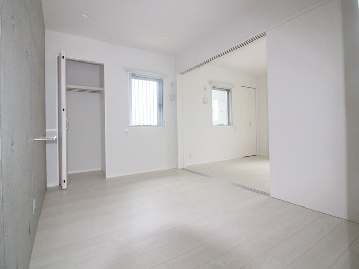 物件内観写真15　(居室)