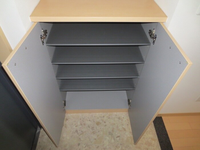 物件内観写真8　(靴箱)