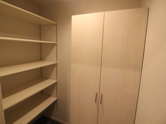 物件内観写真8　(靴箱)