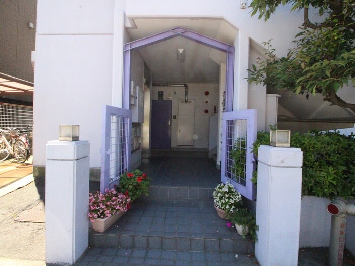 ライフ平針のエントランス部分