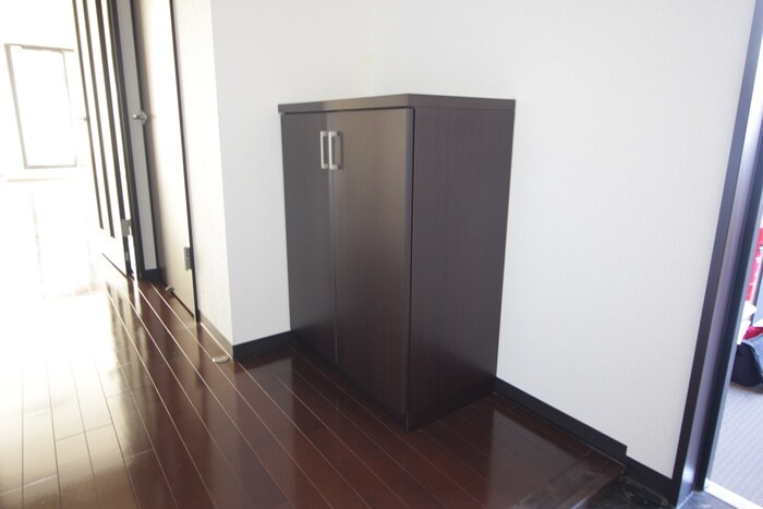 物件内観写真8　(靴箱)