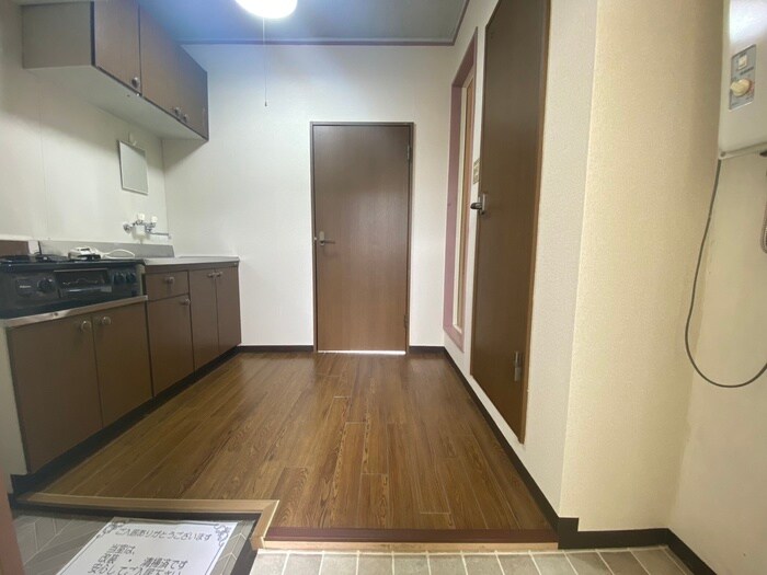 物件内観写真15　(廊下)