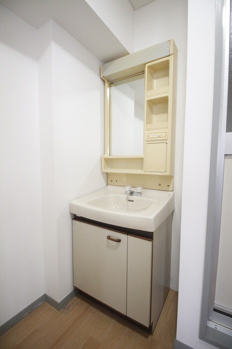 物件内観写真12　(洗面)