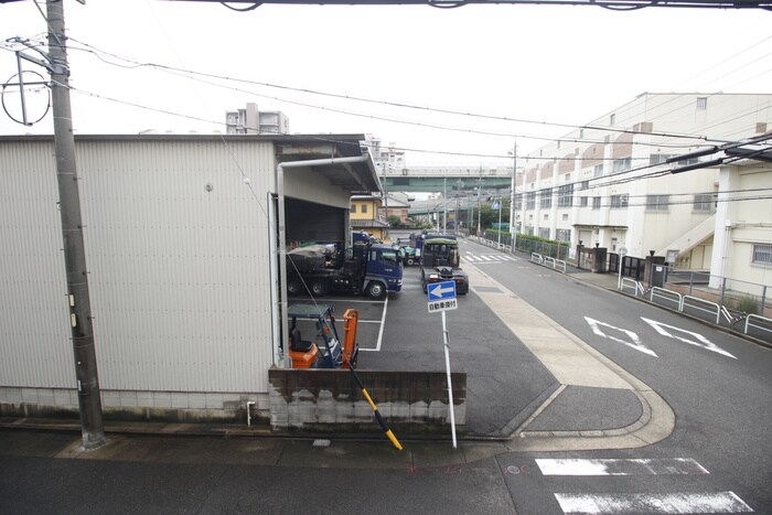 物件内観写真17　(室内からの展望)