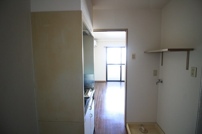 物件内観写真18　(廊下)