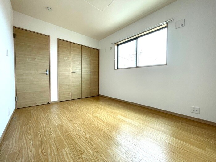 物件内観写真8　(居室)